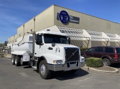 2020 Volvo VHD64B300 Truck