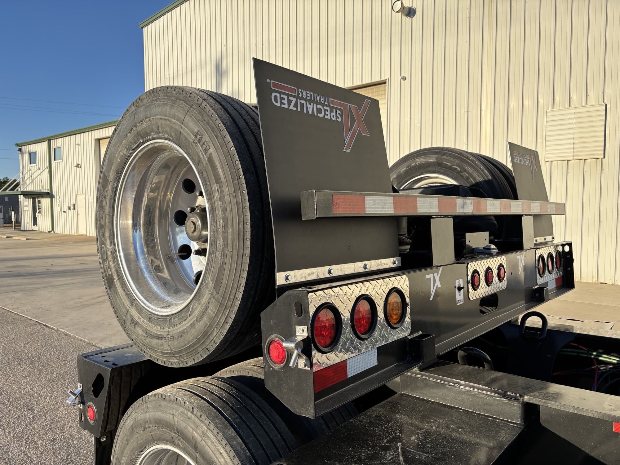 XL Specialized 54x102 Flip Axle 55 Ton Lowboy