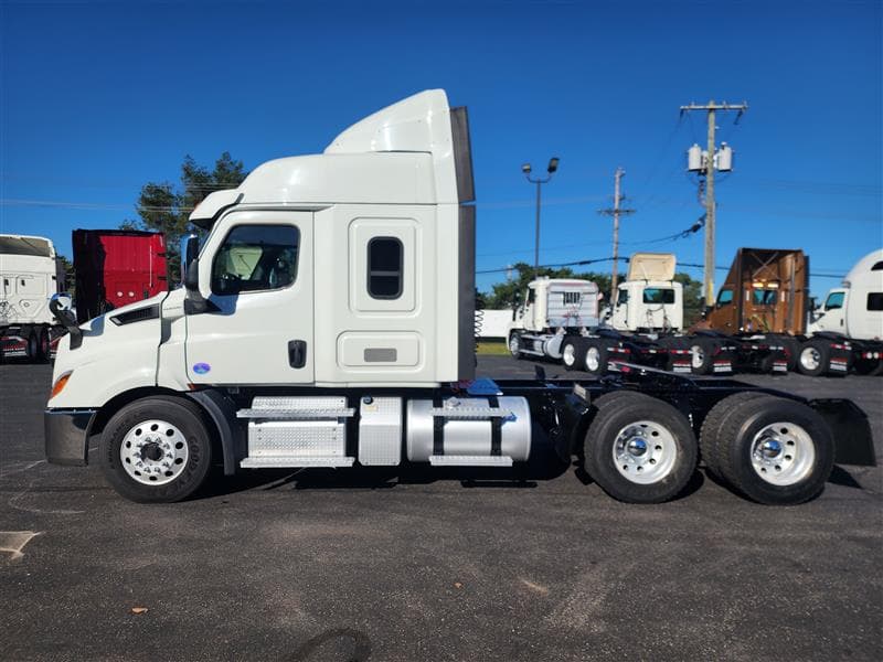 2020 Freightliner Cascadia