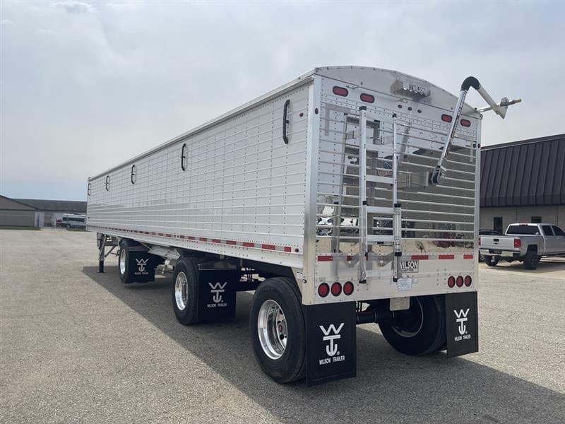 2027 Wilson Hopper | Pacesetter | Tri-Axle