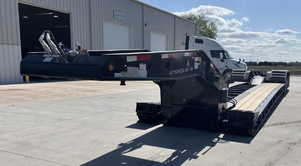2027 ALPHA A110HDG-SF-18" LDH (26' Deck)