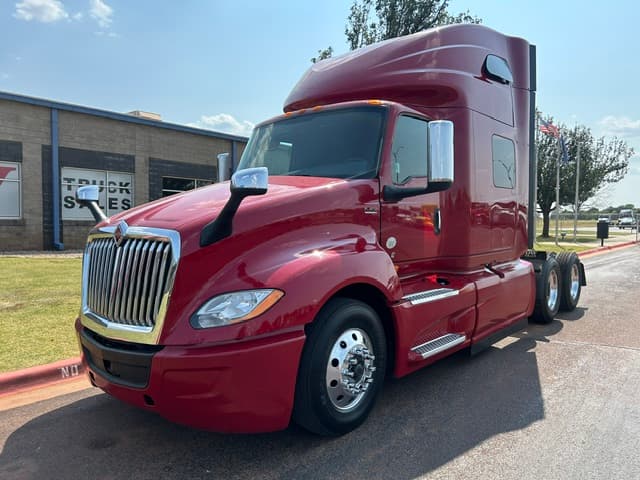 2021 International LT625