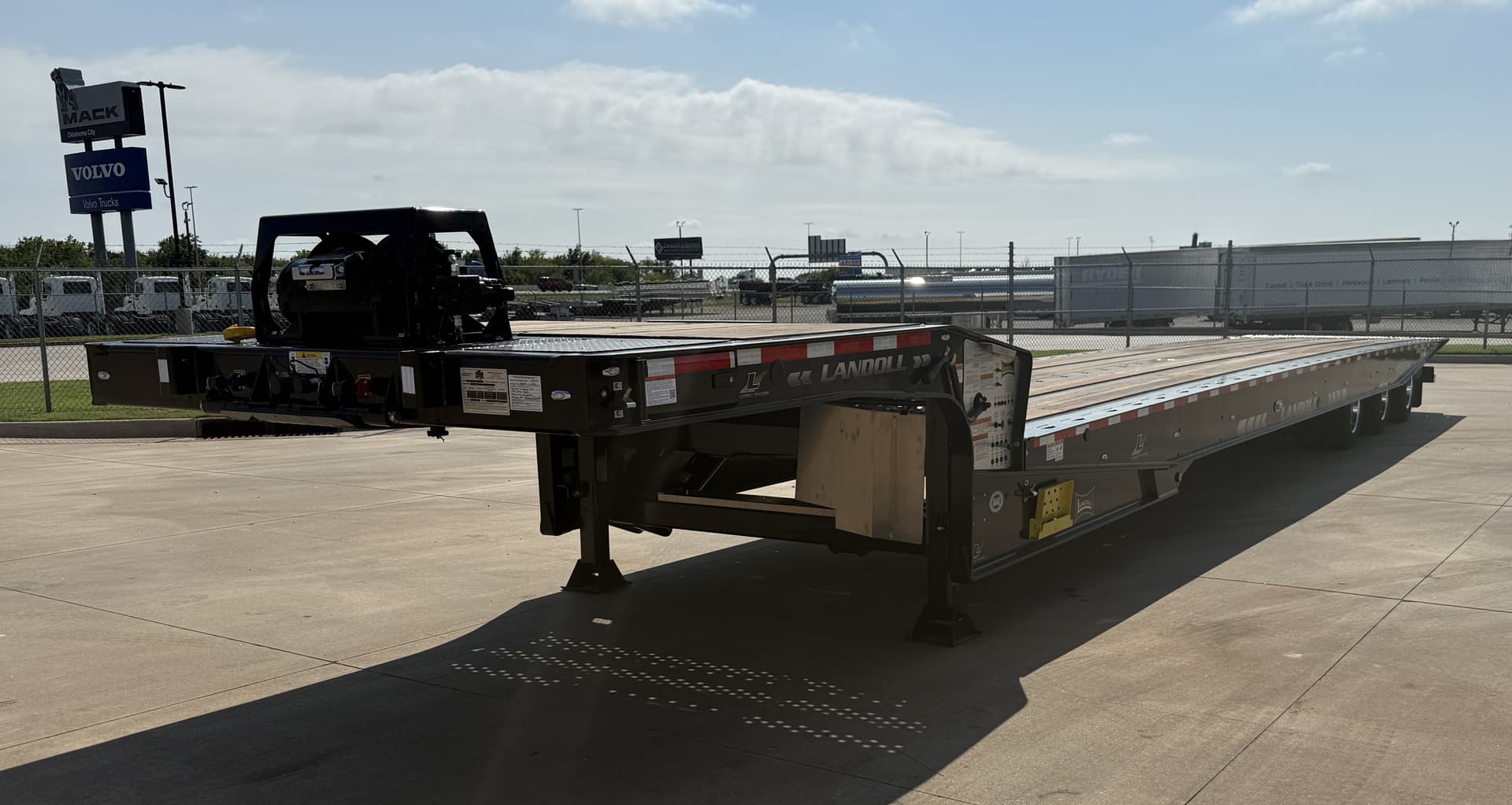 2027 LANDOLL 455B-53 - 55 Ton Traveling Axle