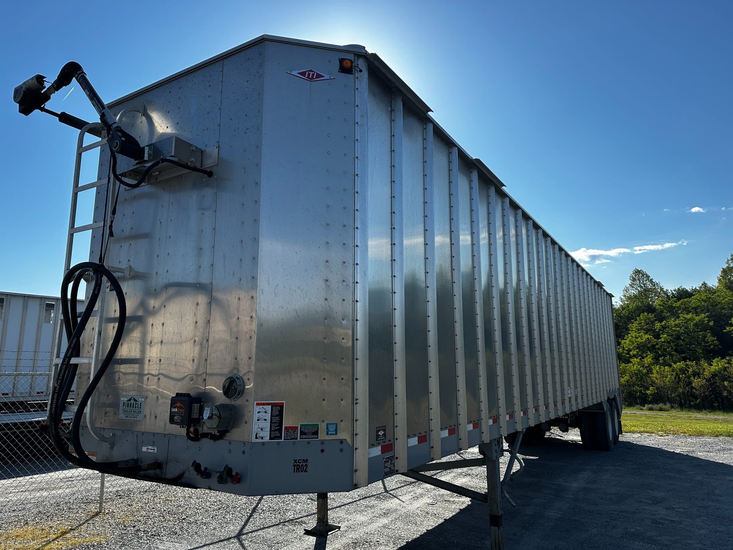 2026 ITI 45ft Live Floor Chip Trailer