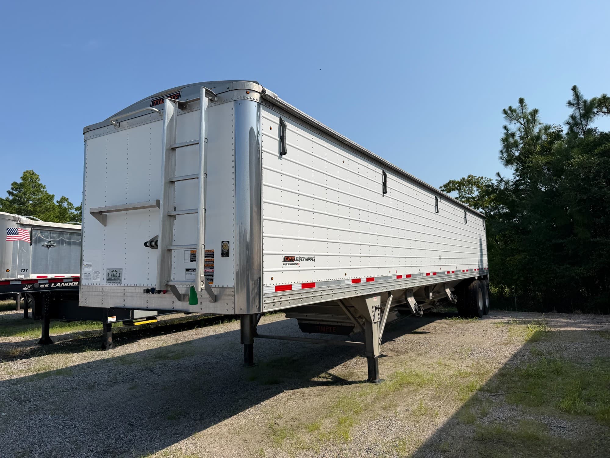 2023 Timpte 42ft x 96in x 78in White Hopper Bottom Trailer