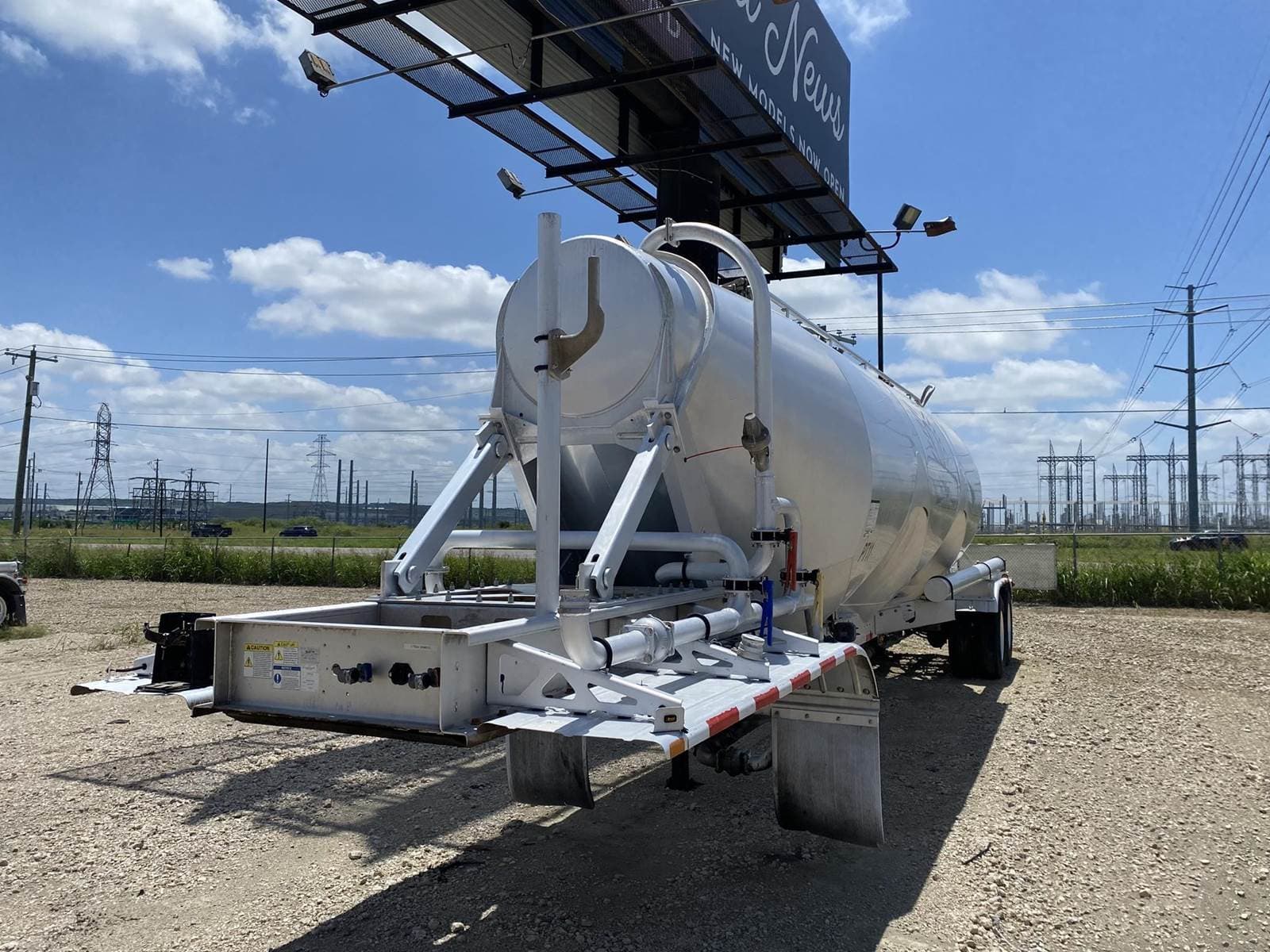 2018 Heil SUPER JET 1040 Dry Bulk / Pneumatic Tank Trailer