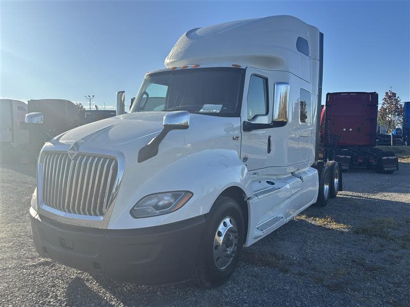 2022 International LT625