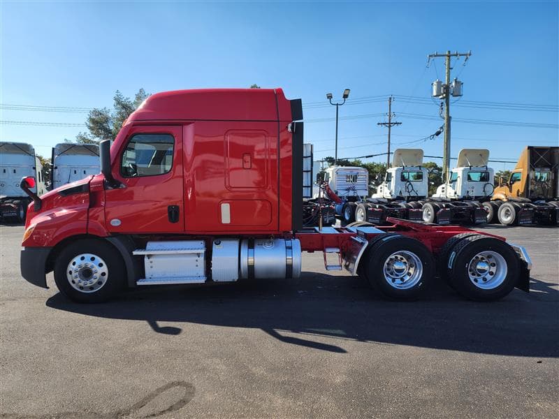 2021 Freightliner Cascadia