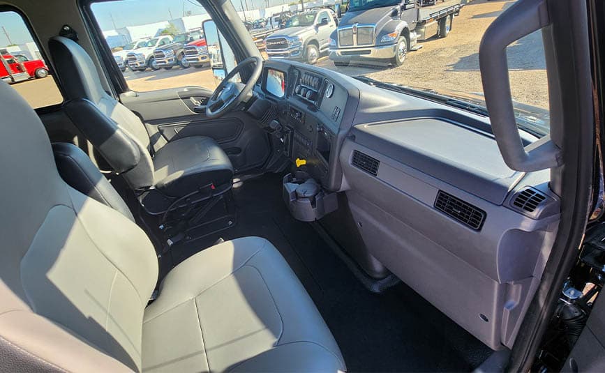 2025 International MV607 Jerr-Dan Aluminum Rollback Tow Truck – Cummins Diesel, Allison Automatic, Loaded with Storage