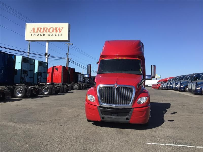 2022 International LT625