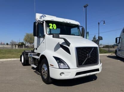 2020 Volvo VNR42T300 Truck