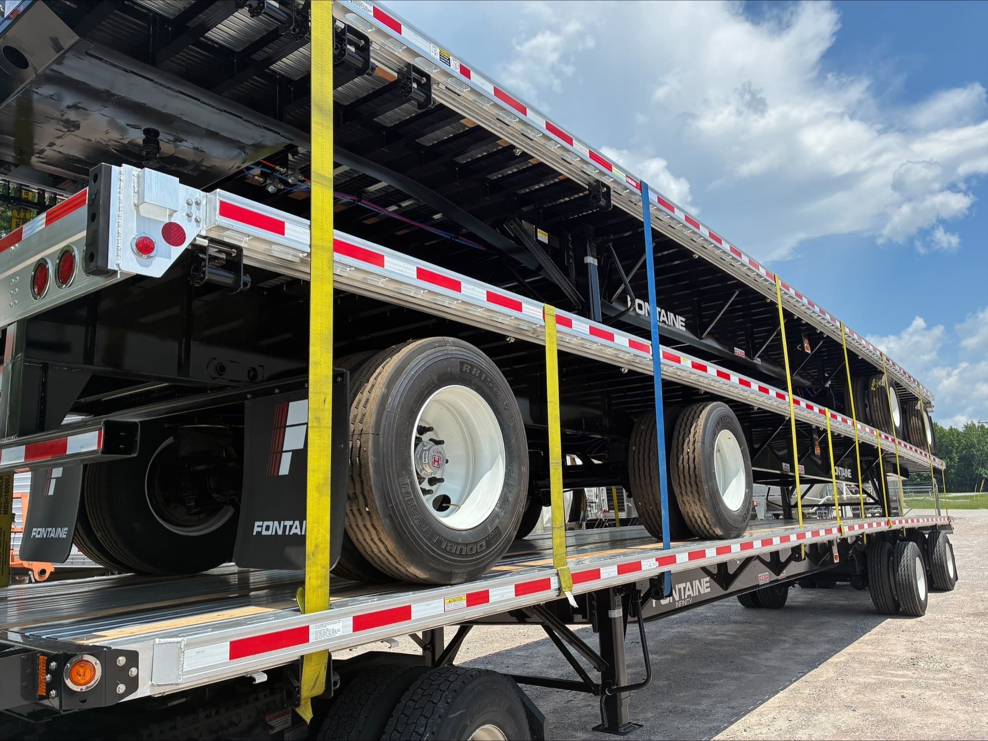 2027 Fontaine 53' x 102" Combo Flatbed