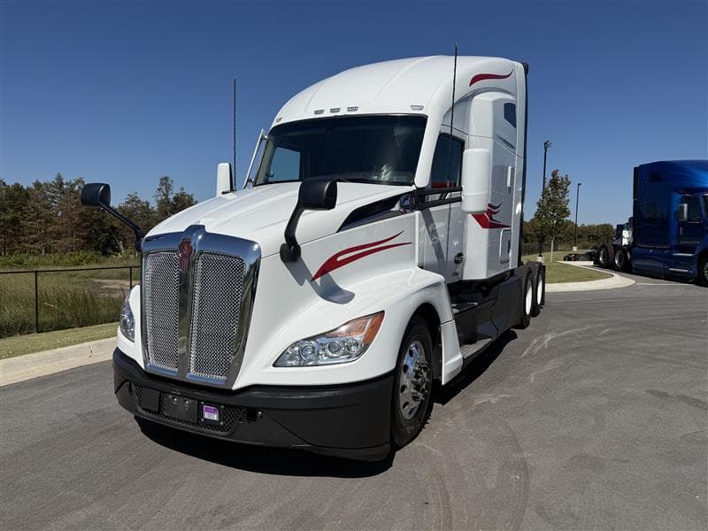 2023 Kenworth T680