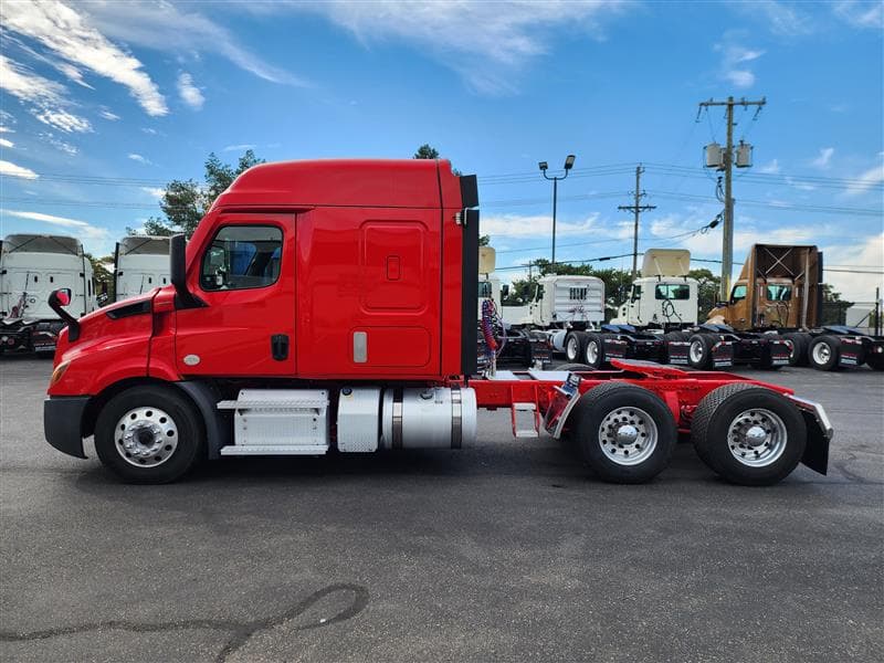2021 Freightliner Cascadia
