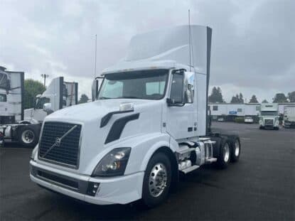 2018 Volvo VNL64T300