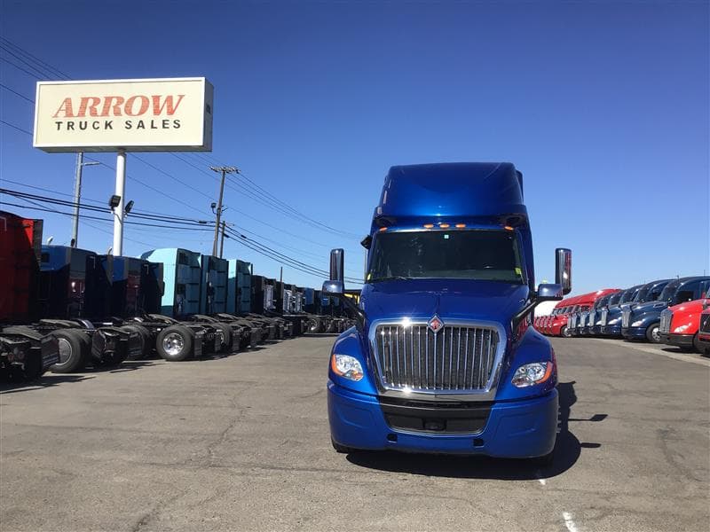 2022 International LT625