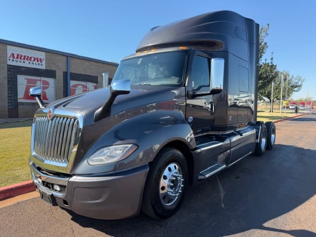 2021 International LT625