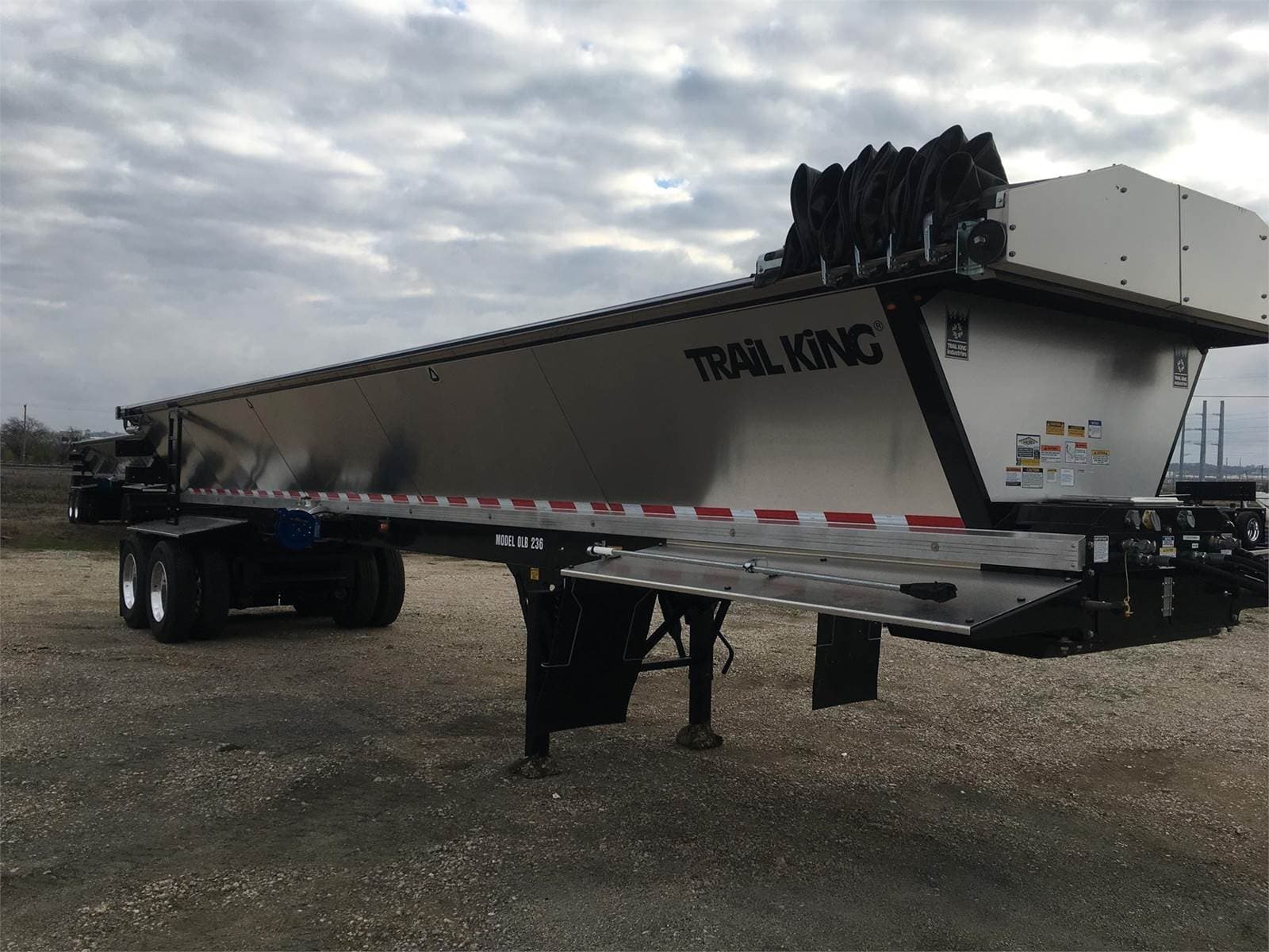 2027 Trail King OLB36-96 ASPHALT TRAILER Belt Trailer