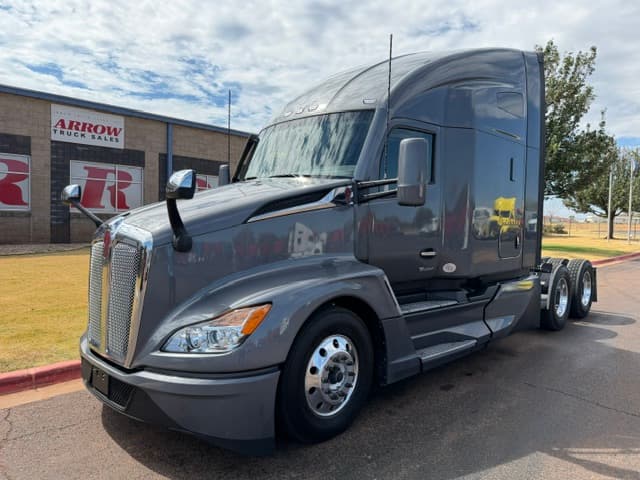 2023 Kenworth T680