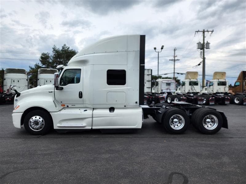 2021 International LT625