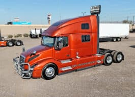 2024 Volvo VNKL64T860 Sleeper Cab Truck