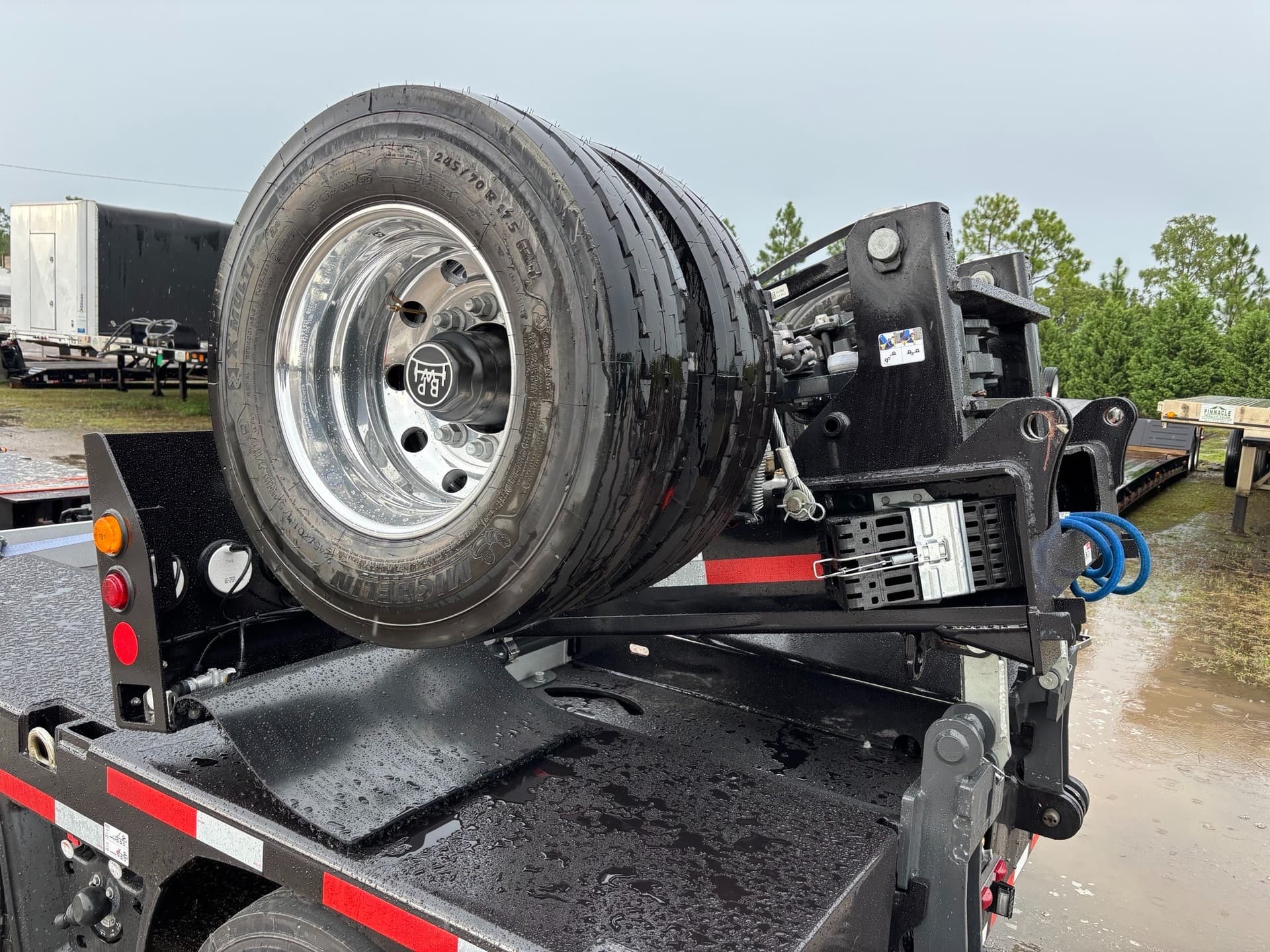 2027 Goldhofer 4' x 100.5" Flip Axle 60 Ton Lowboy
