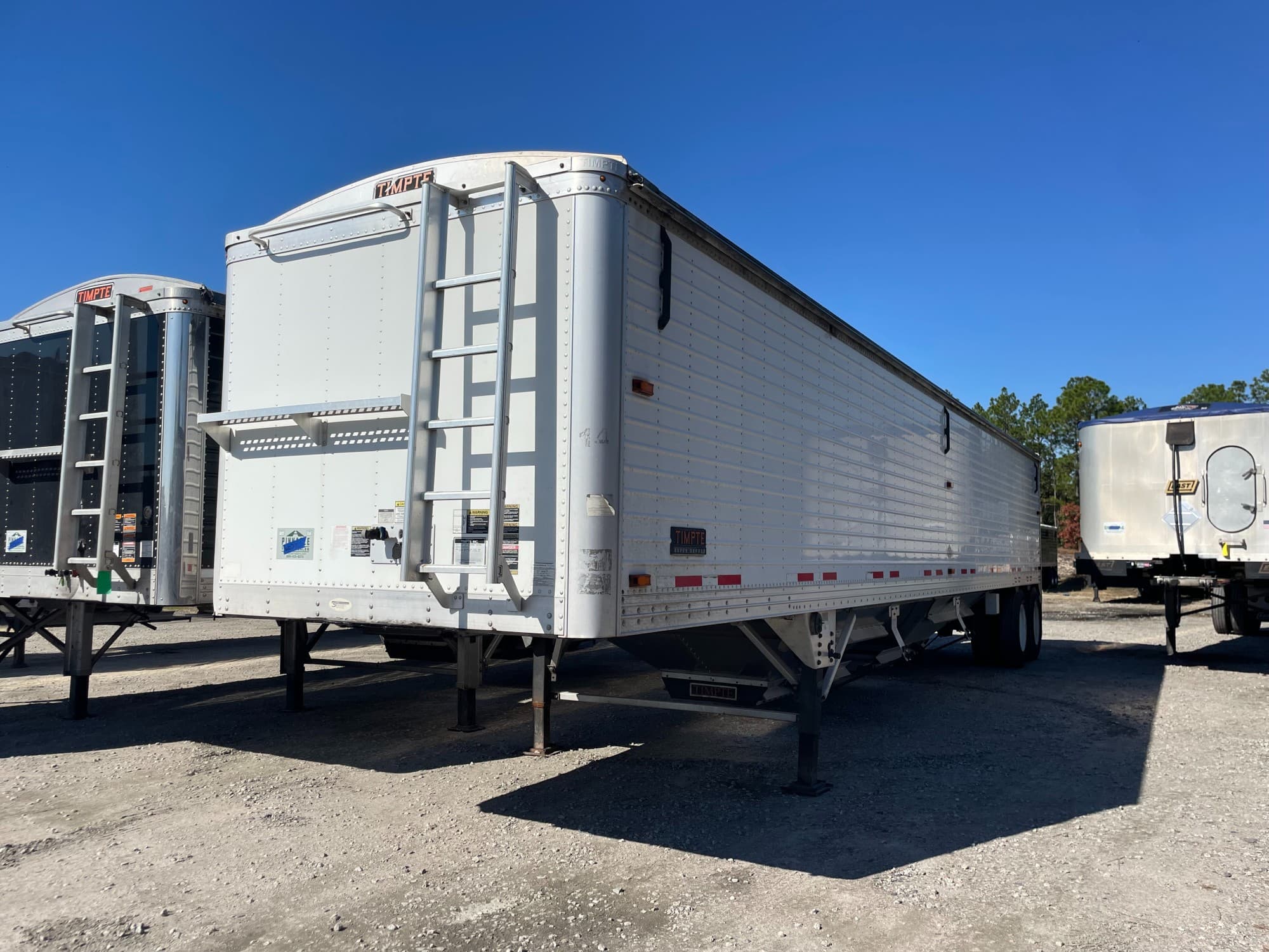 2016 Timpte 42ft Hopper Bottom Trailer