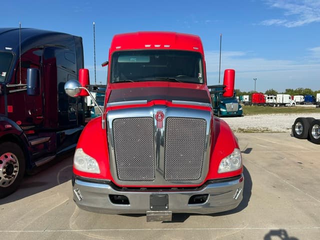2022 Kenworth T680