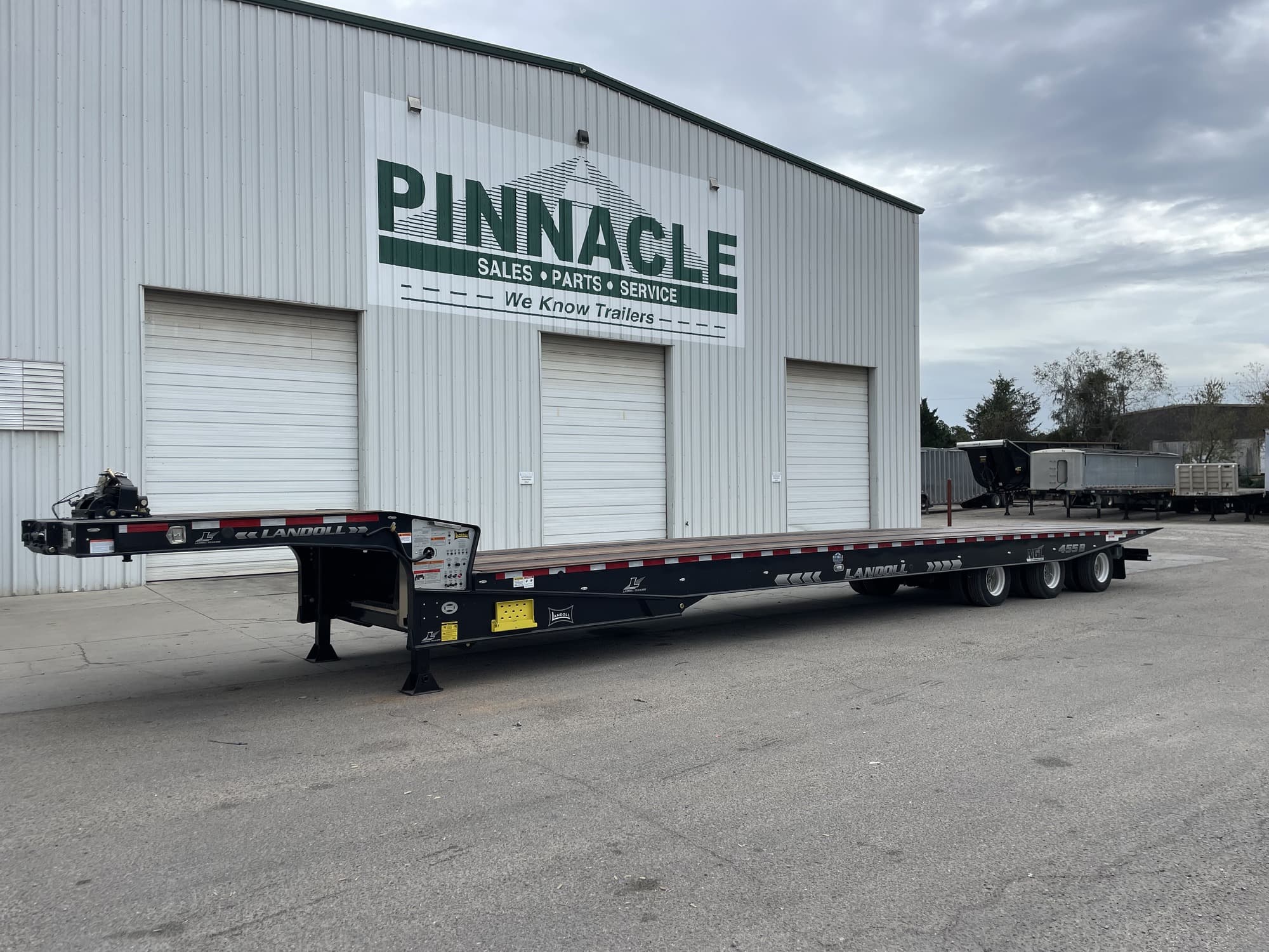 2027 Landoll 455B-53 53ft x 102in 55 Ton Traveling Axle Lowboy