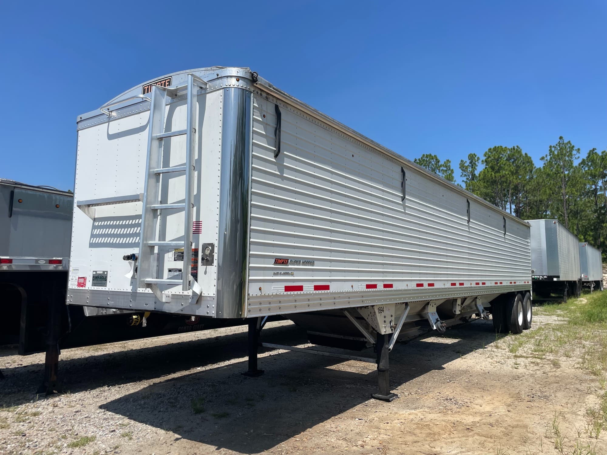 2020 Timpte 42ft x 96in x 78in White Hopper Bottom Trailer