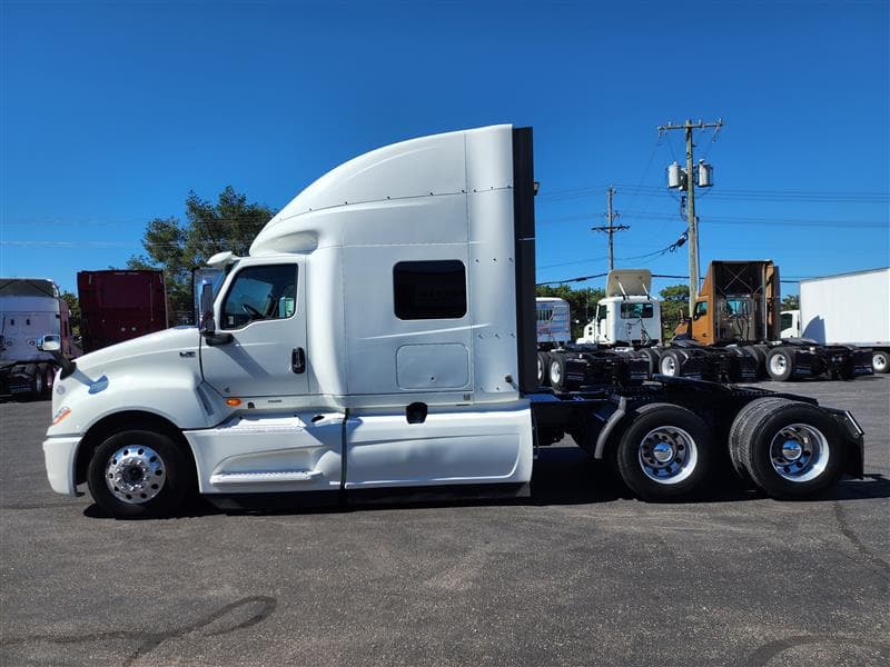 2021 International LT625