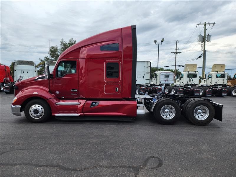 2022 Kenworth T680