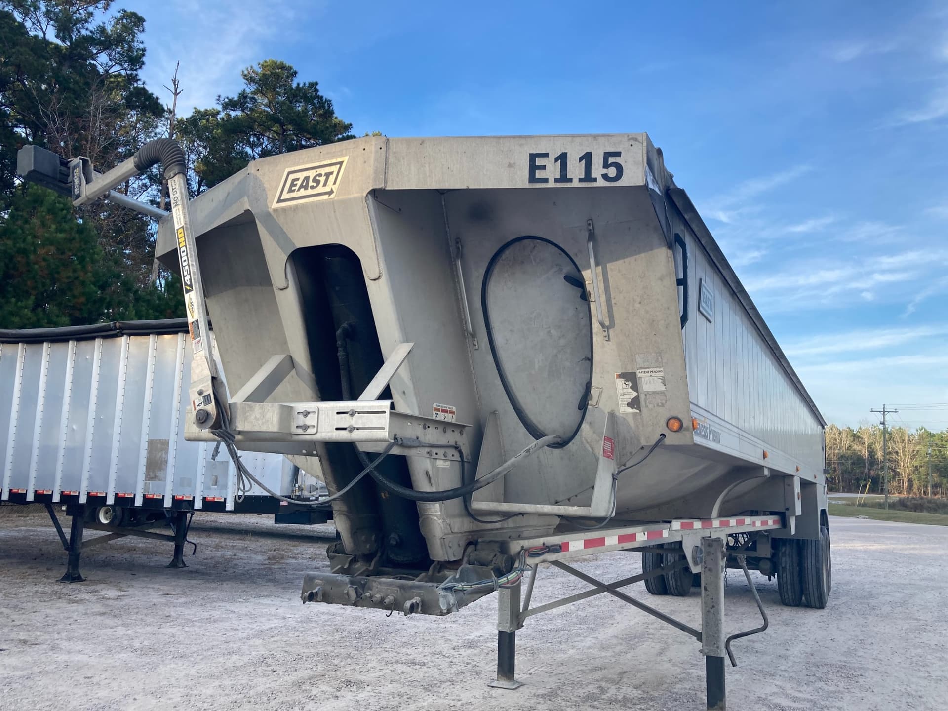 2017 East 39' x 102" x 60" Frameless Hybrid Dump Trailer