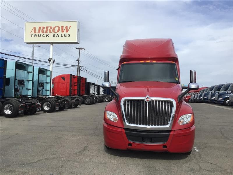 2022 International LT625