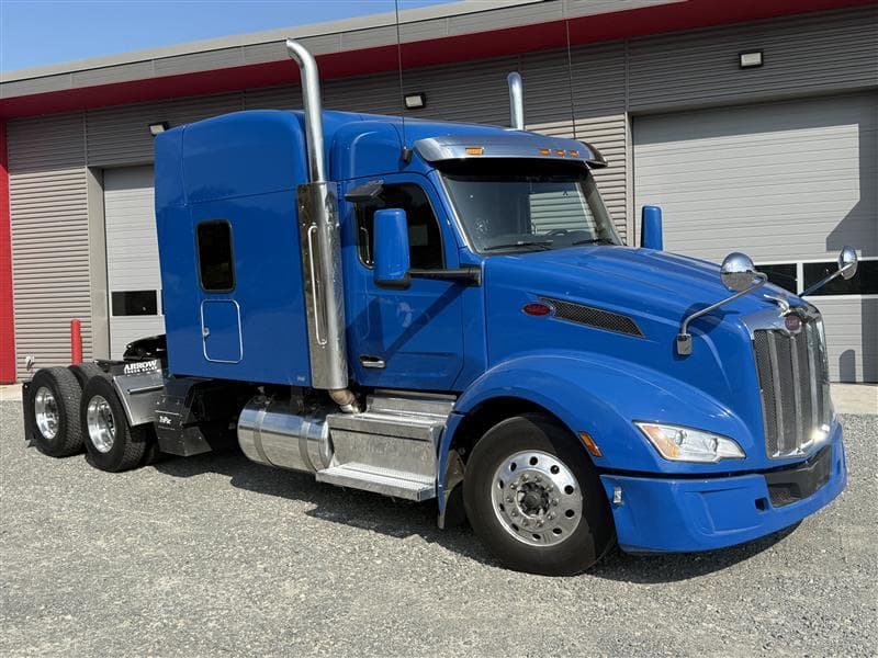 2022 Peterbilt 579