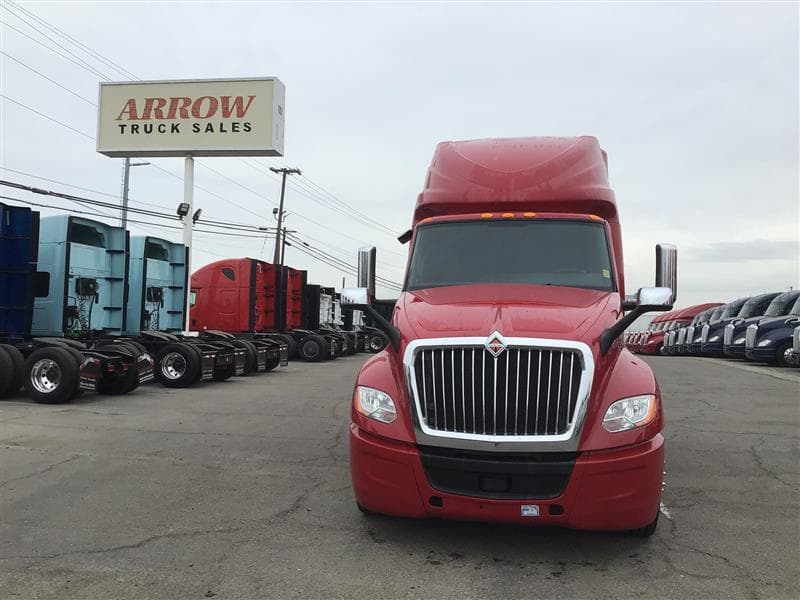 2022 International LT625