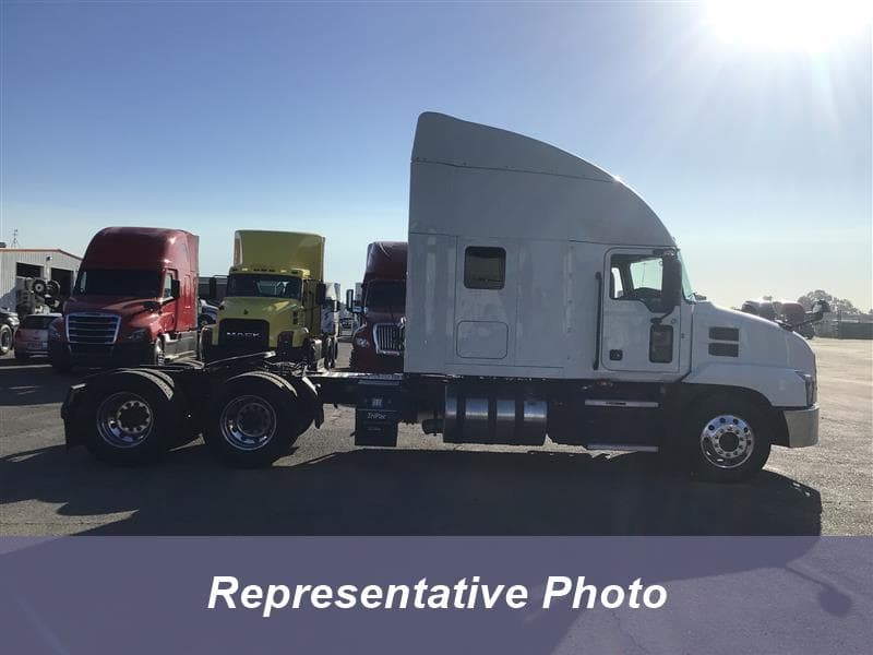 2022 Mack AN64T