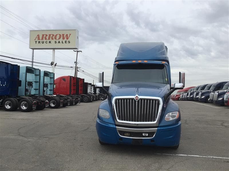 2022 International LT625