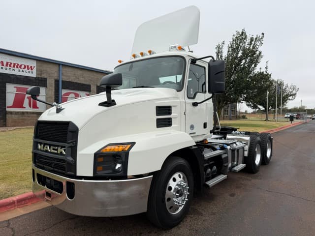 2022 Mack AN64T