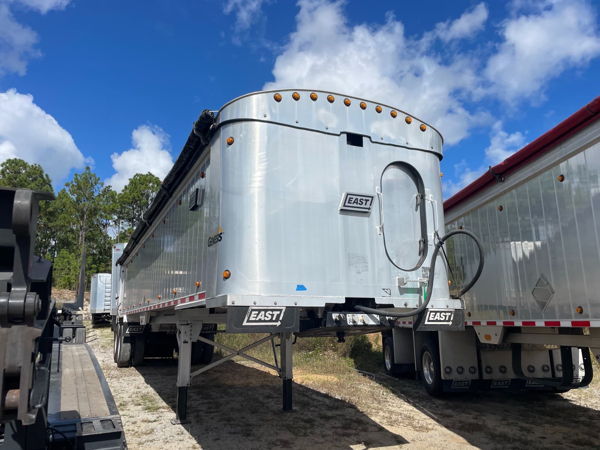 2023 East 39ft x 96in x 60in Frameless Genesis Dump Trailer