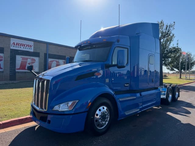 2023 Peterbilt 579