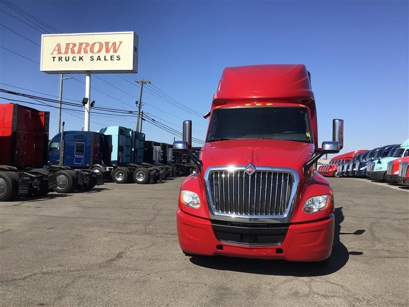2022 International LT625