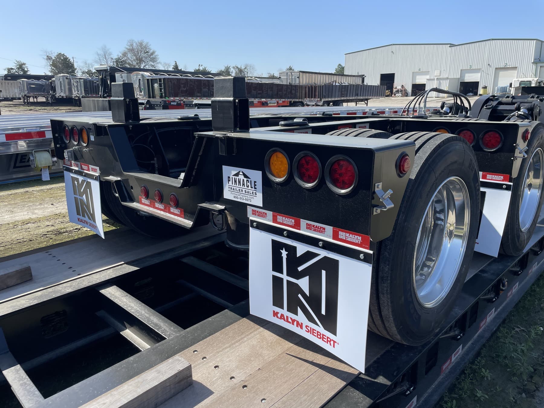 2028 Kalyn Siebert 4x102 Flip Axle 65 Ton Lowboy