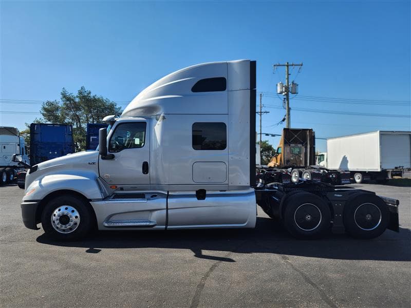 2021 International LT625