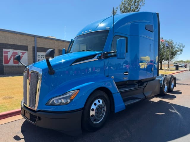 2023 Kenworth T680