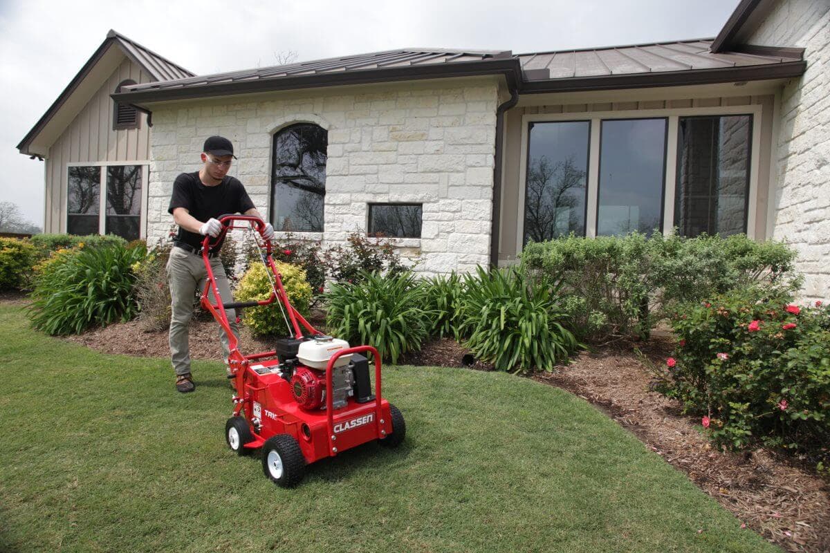 TA18AH Steerable Compact Aerator