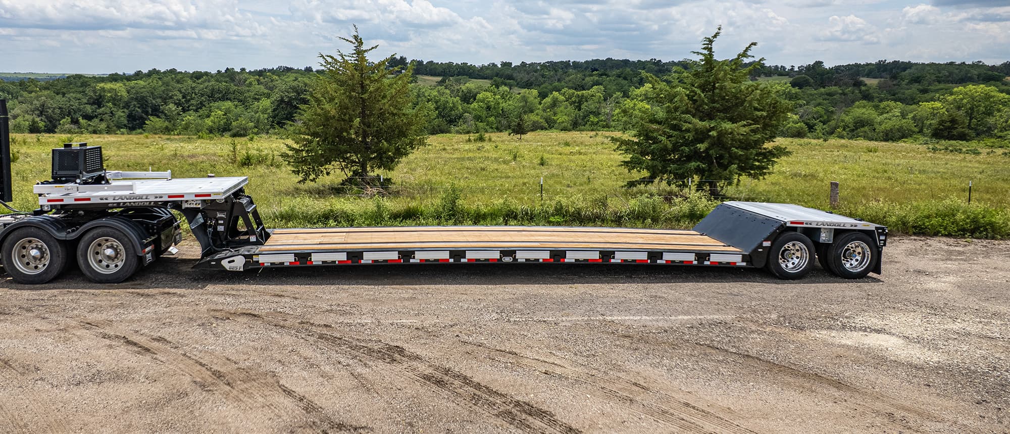 825-AG Detachable Trailer trailer