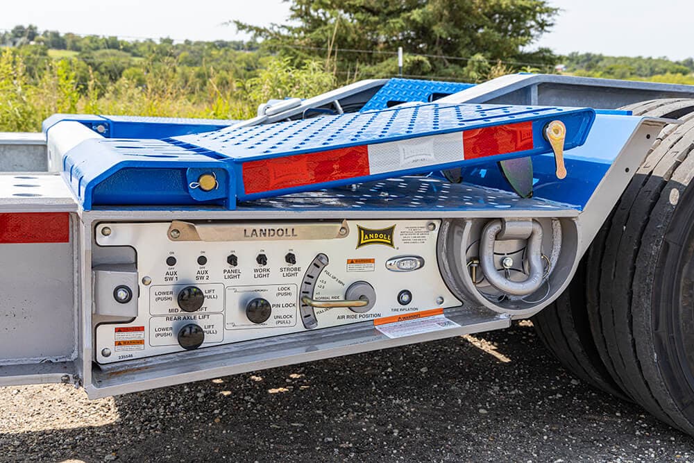 850XT Detachable Trailer trailer