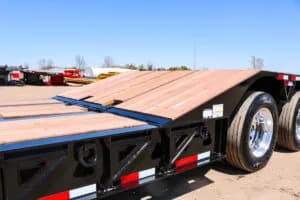 Paver Special Trailers | Hydraulic Detachable Gooseneck trailer