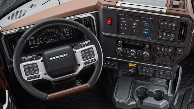Mack CoPilot™ Display